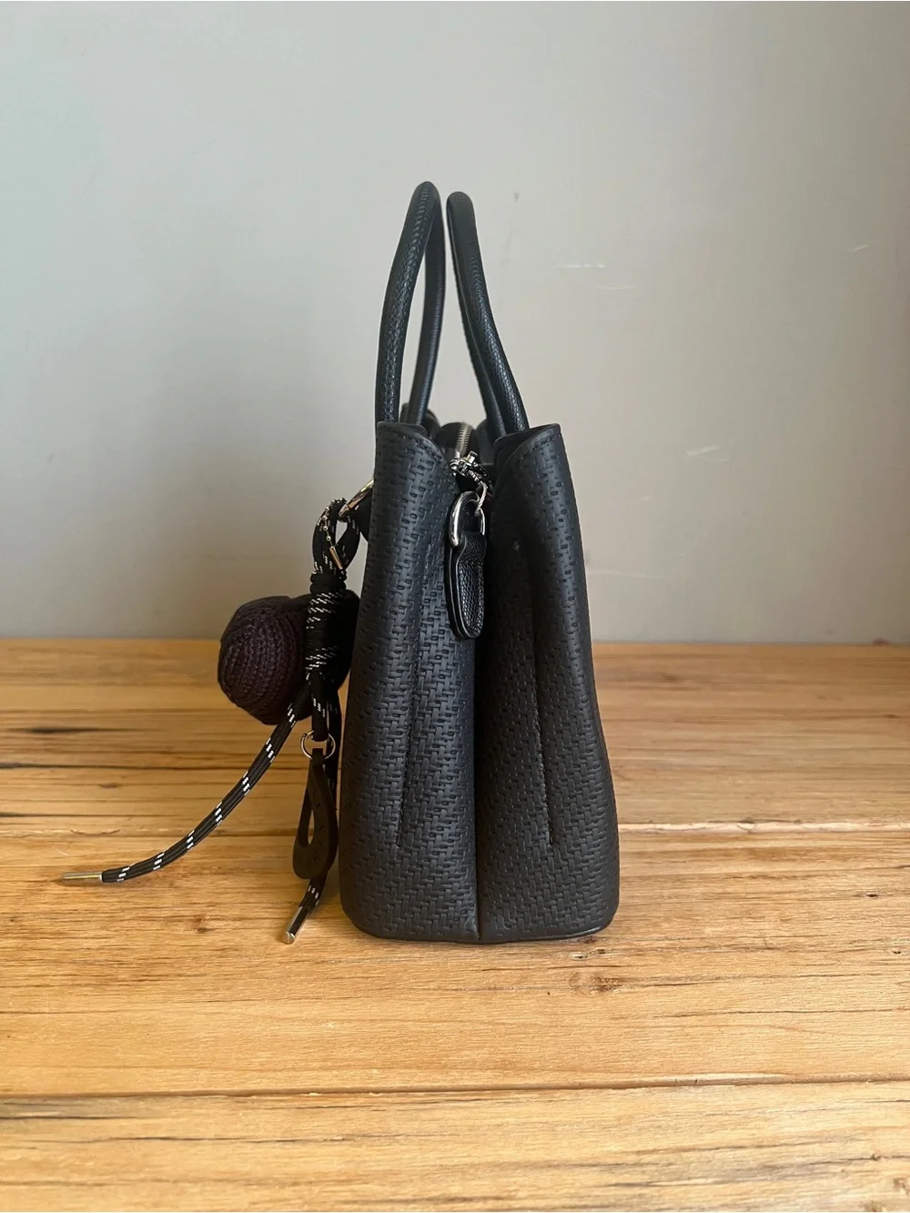 NWT Black Woven Satchel Handbag with Matching Charm & Shoulder Strap by Sumzen